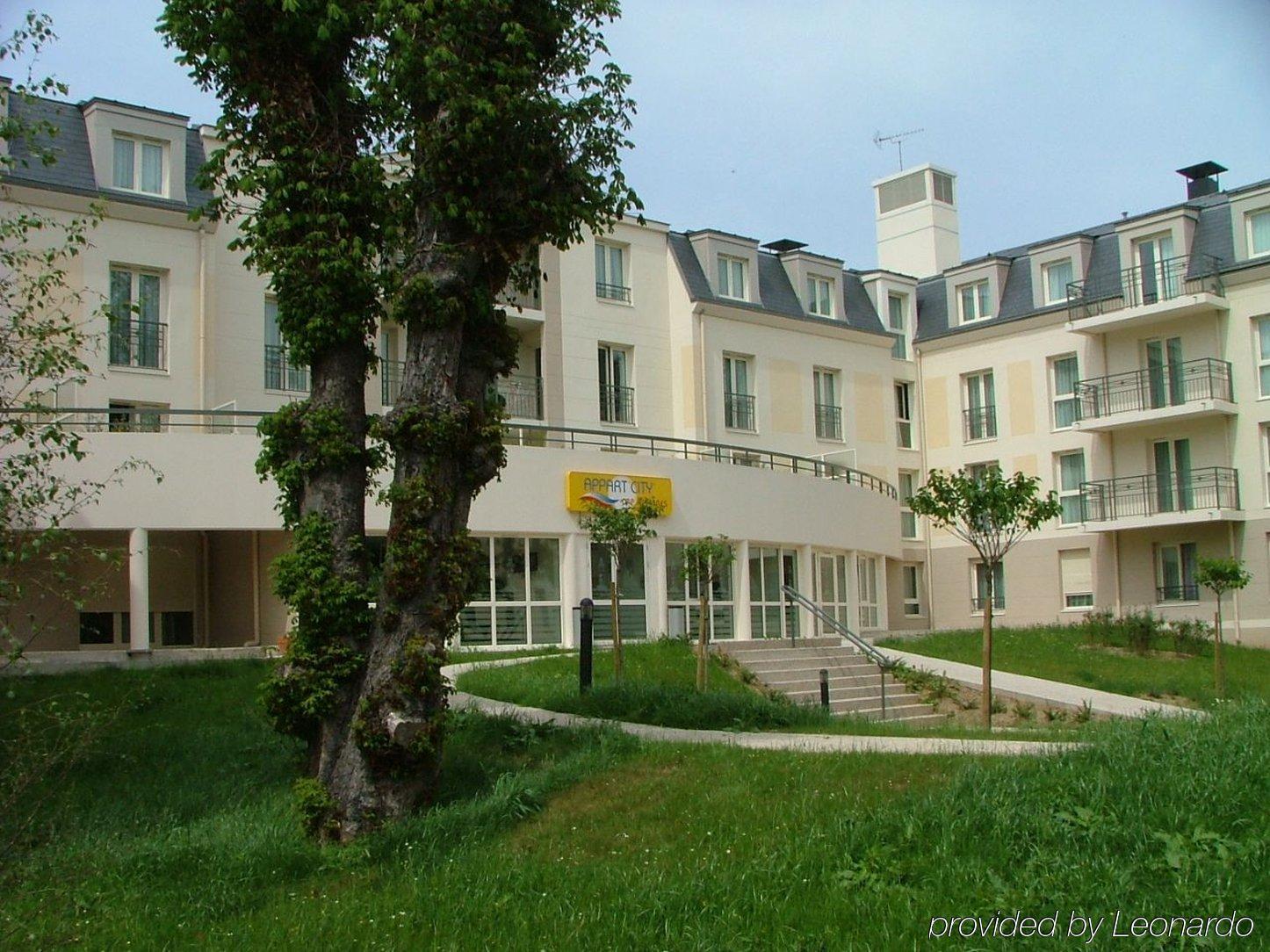 Appart'City Poissy Bagian luar foto